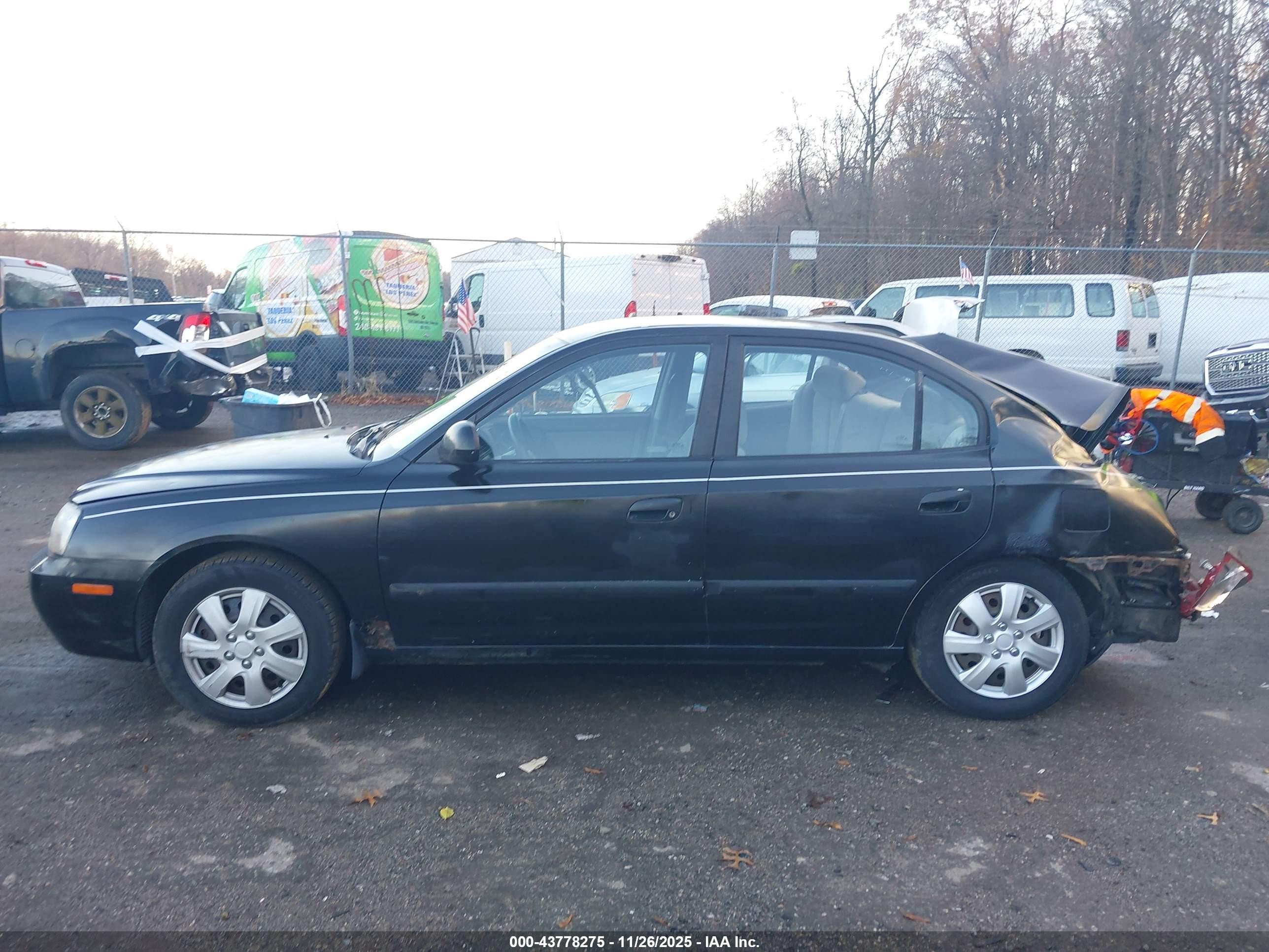 2002 Hyundai Elantra Gls Black vin: KMHDN45D22U467627