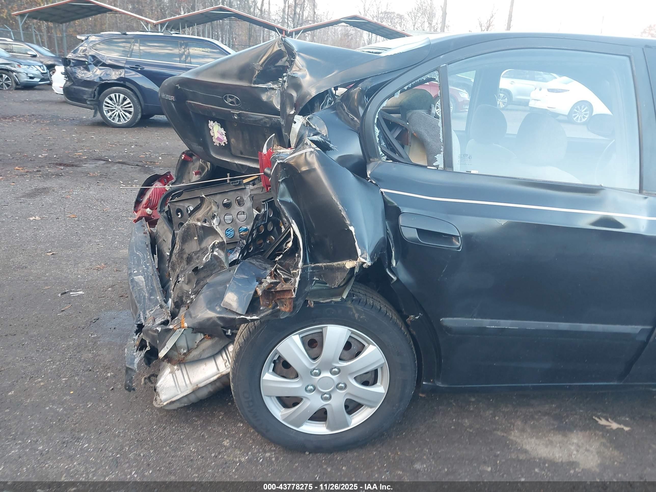 2002 Hyundai Elantra Gls Black vin: KMHDN45D22U467627