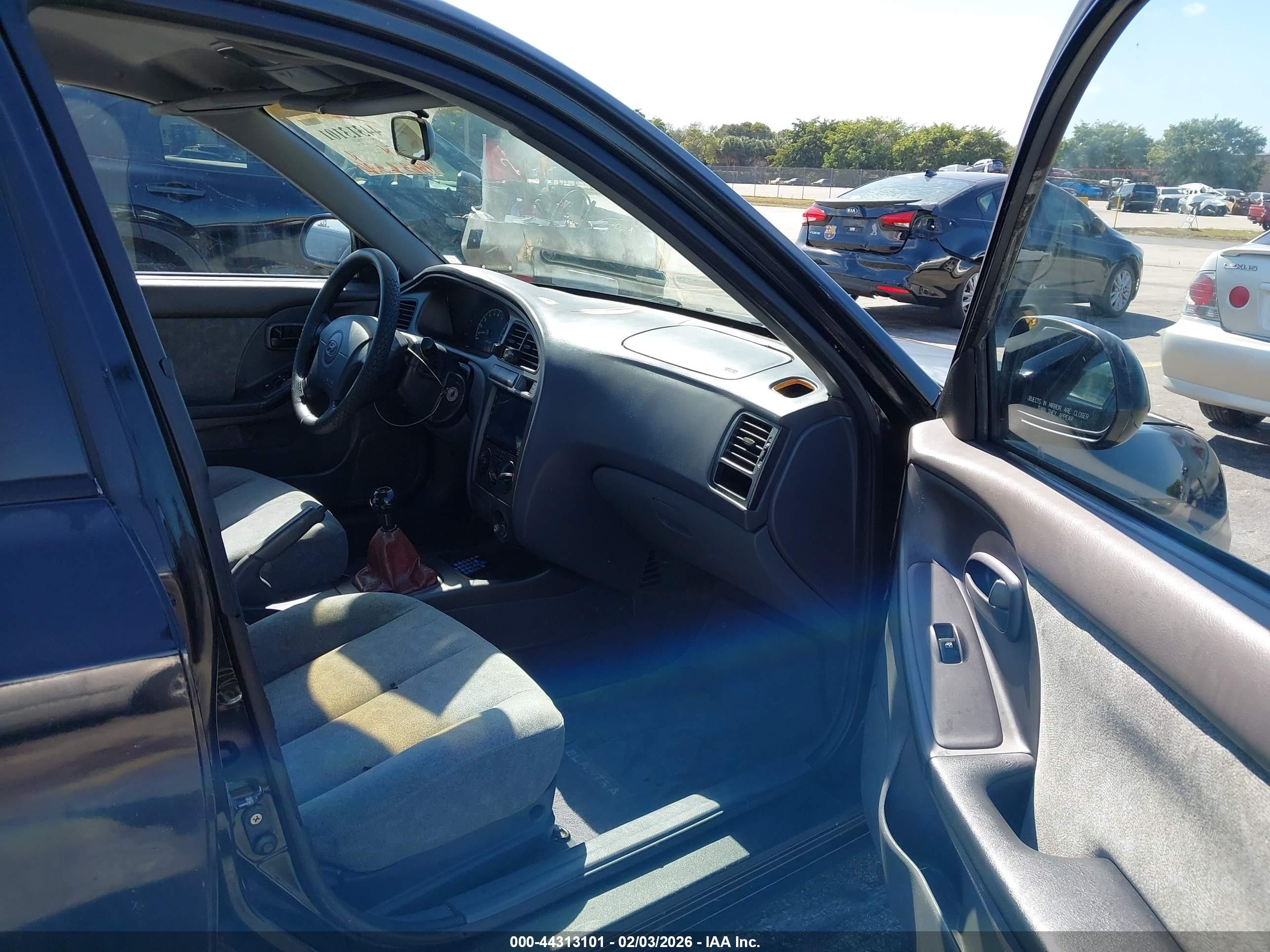 2003 Hyundai Elantra Gls/gt Black vin: KMHDN45D23U670857
