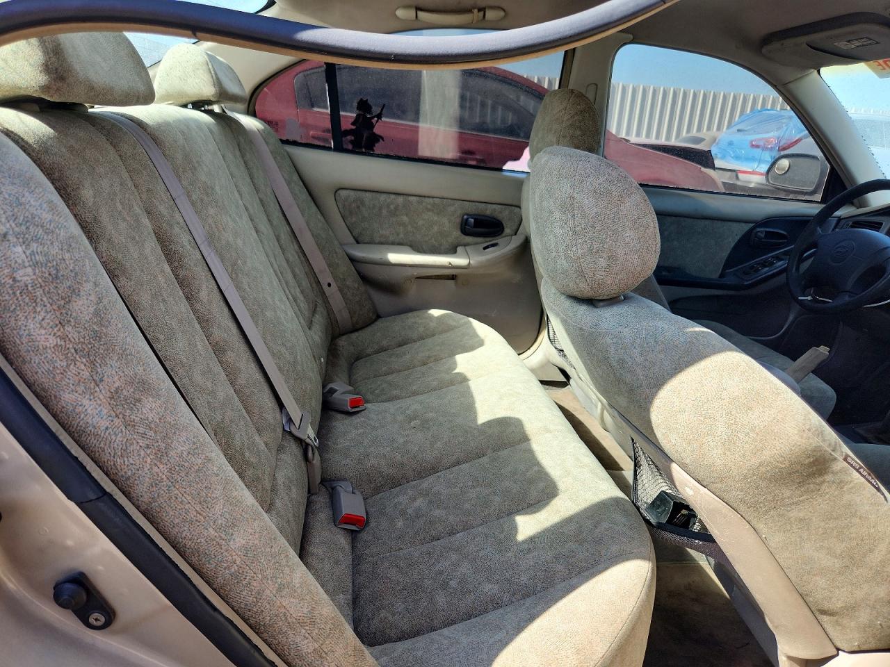 2001 Hyundai Elantra Gls White vin: KMHDN45D41U222861