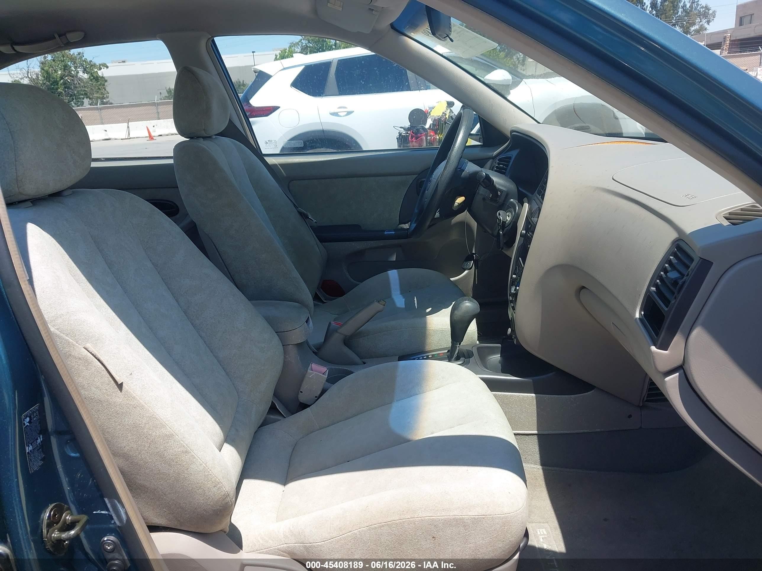 2002 Hyundai Elantra Gls Blue vin: KMHDN45D42U360563