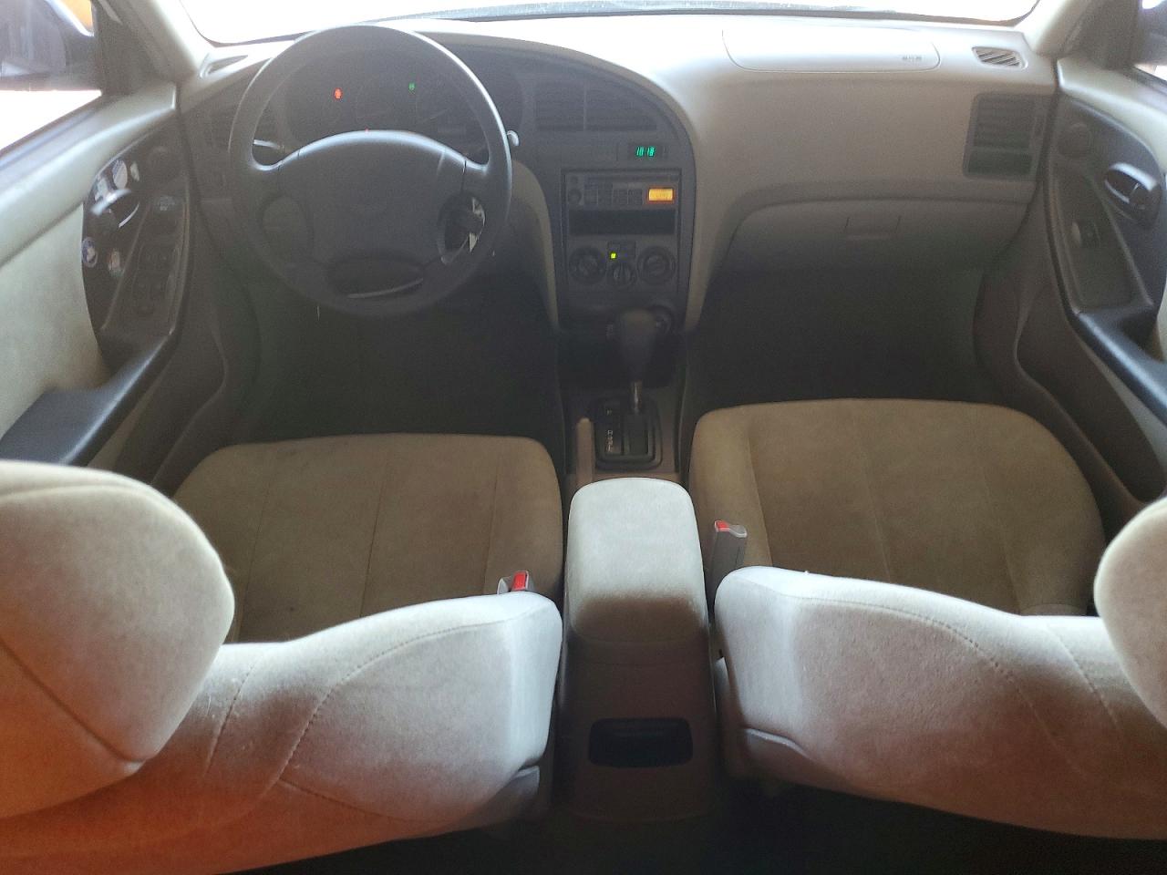2003 Hyundai Elantra Gls White vin: KMHDN45D43U566788