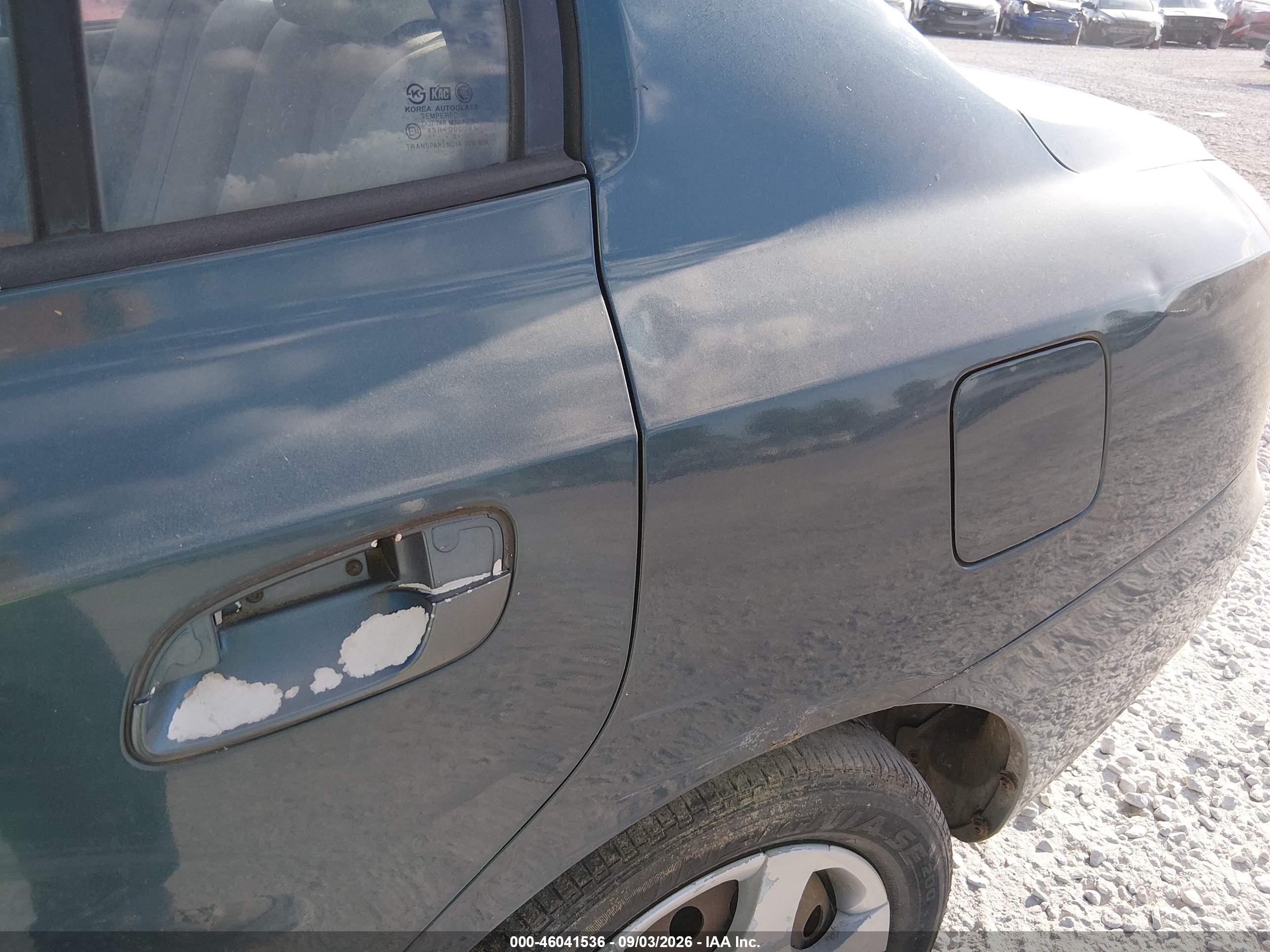 2003 Hyundai Elantra Gls/gt Зеленый vin: KMHDN45D43U579086