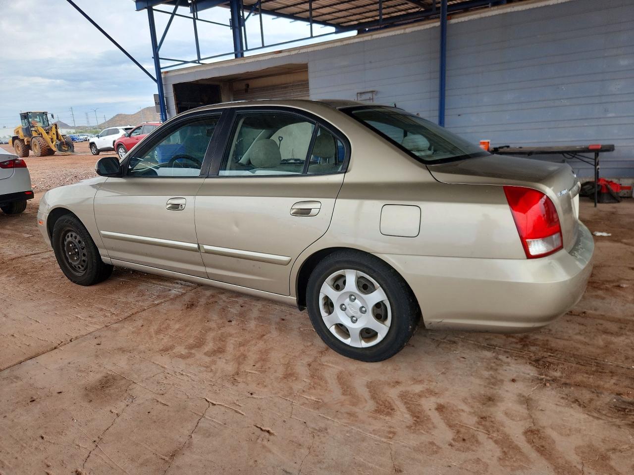 2003 Hyundai Elantra Gls Beige vin: KMHDN45D53U675437