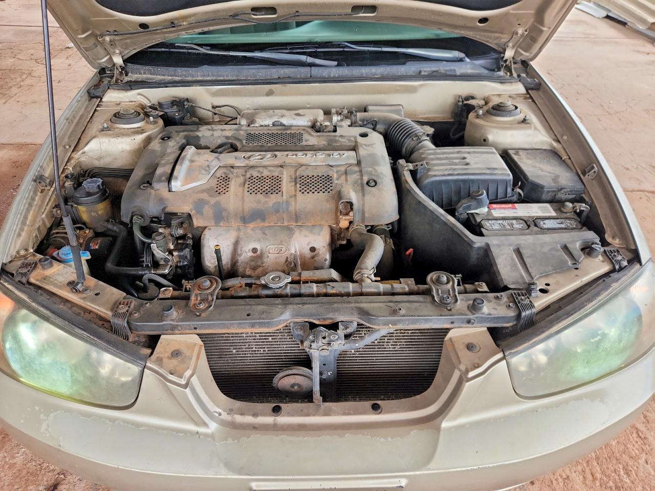2003 Hyundai Elantra Gls Beige vin: KMHDN45D53U675437