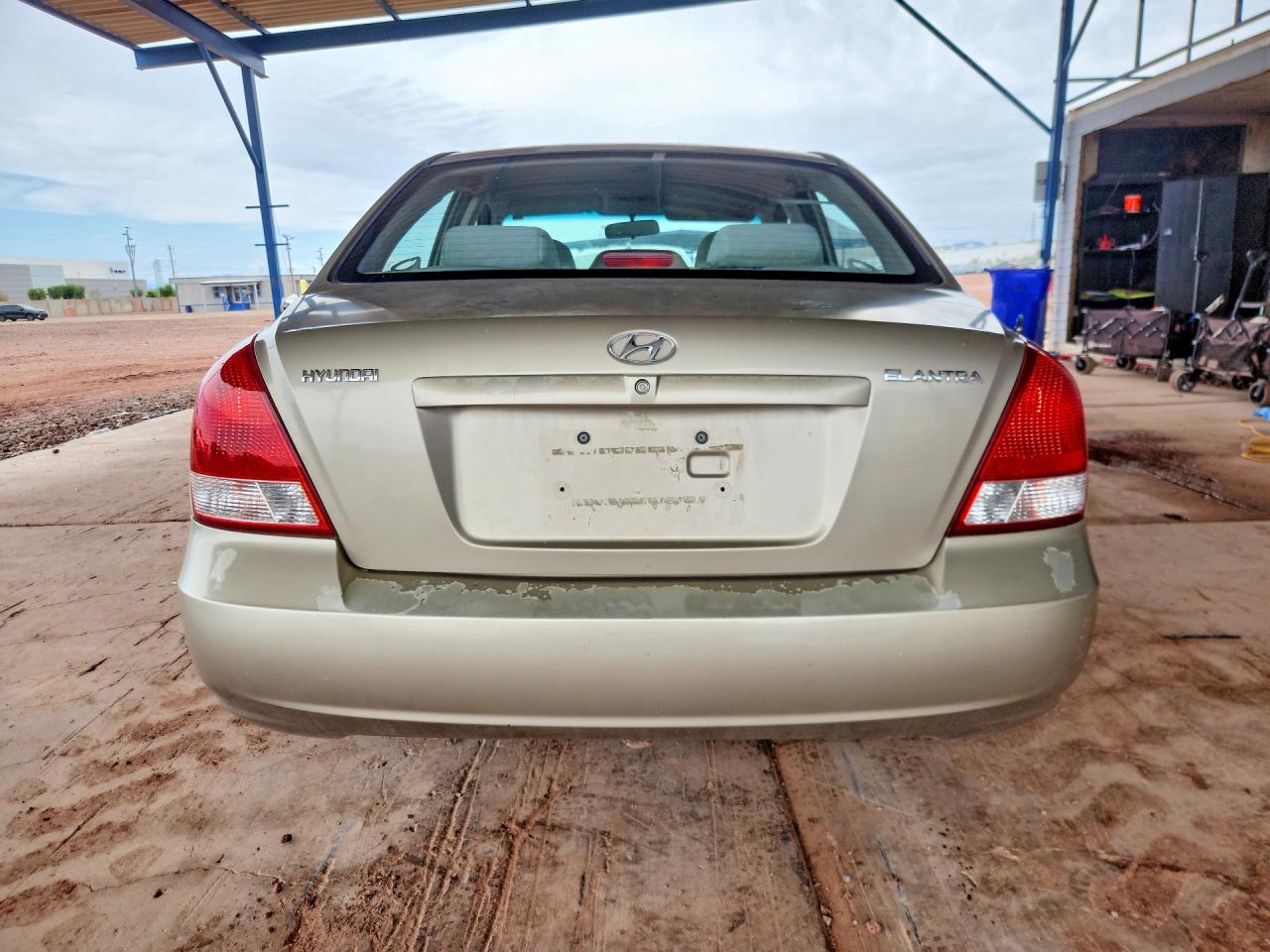2003 Hyundai Elantra Gls Beige vin: KMHDN45D53U675437