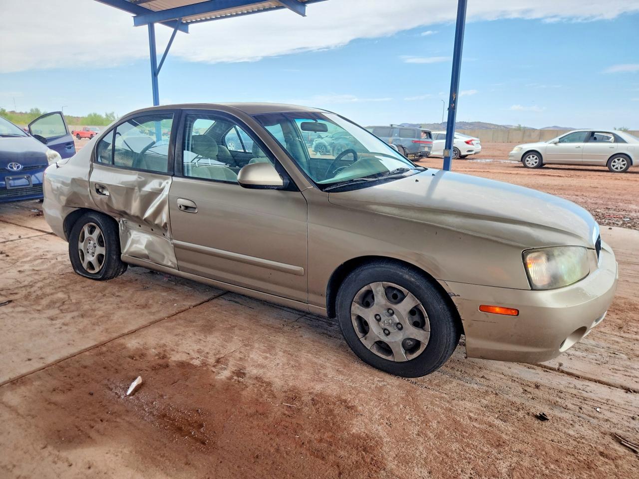 2003 Hyundai Elantra Gls Beige vin: KMHDN45D53U675437