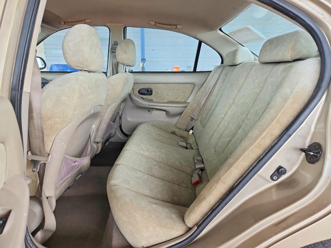 2003 Hyundai Elantra Gls Beige vin: KMHDN45D53U675437