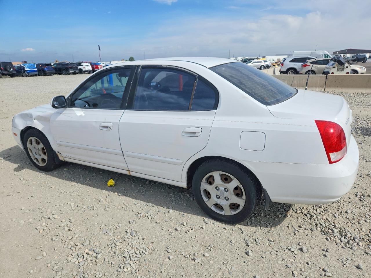 2001 Hyundai Elantra Gls White vin: KMHDN45D61U026999