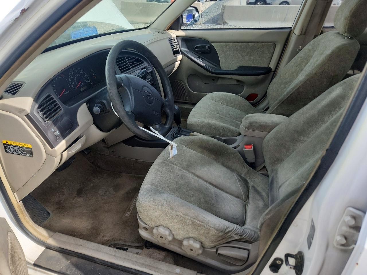 2001 Hyundai Elantra Gls White vin: KMHDN45D61U026999