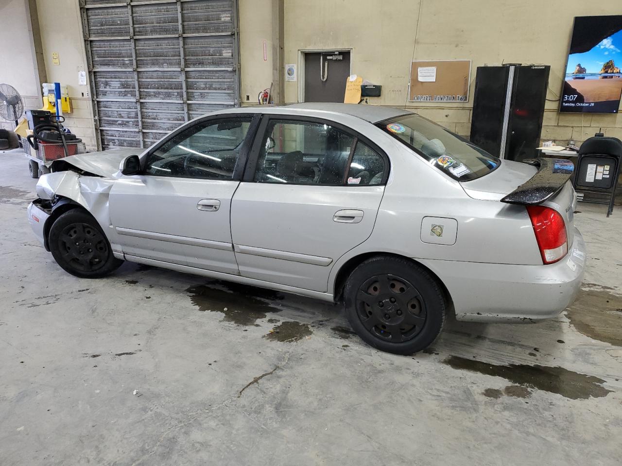2002 Hyundai Elantra Gls White vin: KMHDN45D62U409231