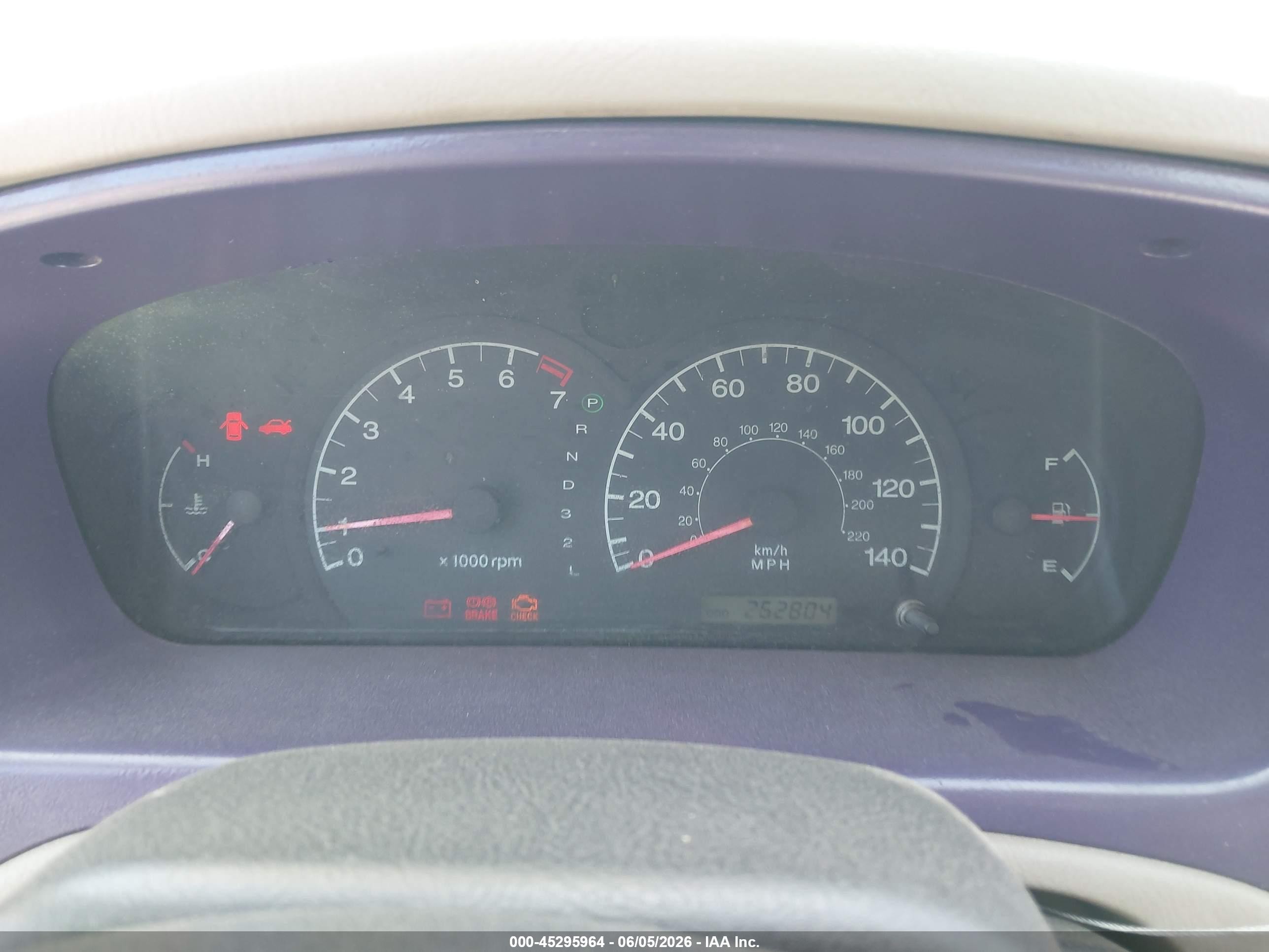 2002 Hyundai Elantra Gls White vin: KMHDN45D72U304214
