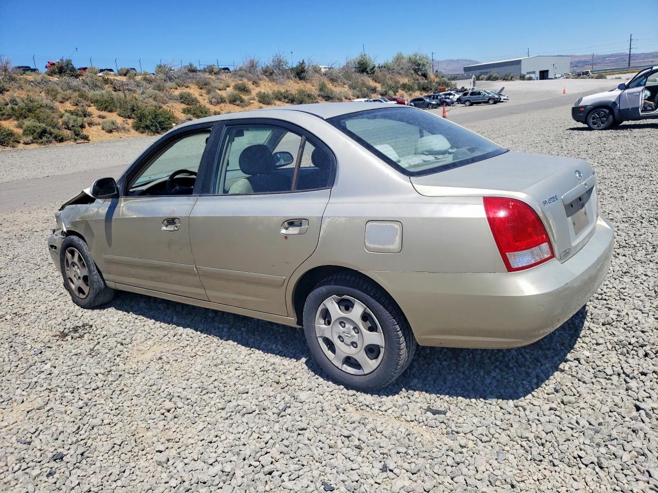 2001 Hyundai Elantra Gls Gold vin: KMHDN45D81U091224