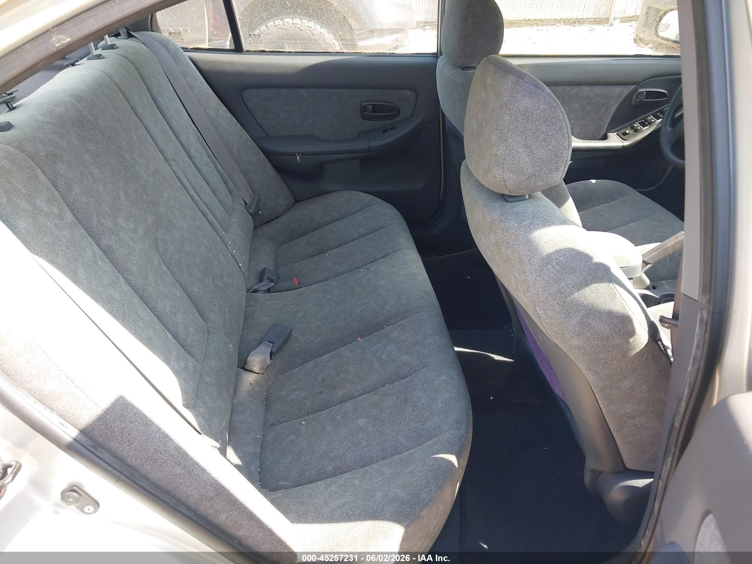 2003 Hyundai Elantra Gls/gt Серебряный vin: KMHDN45D83U529551