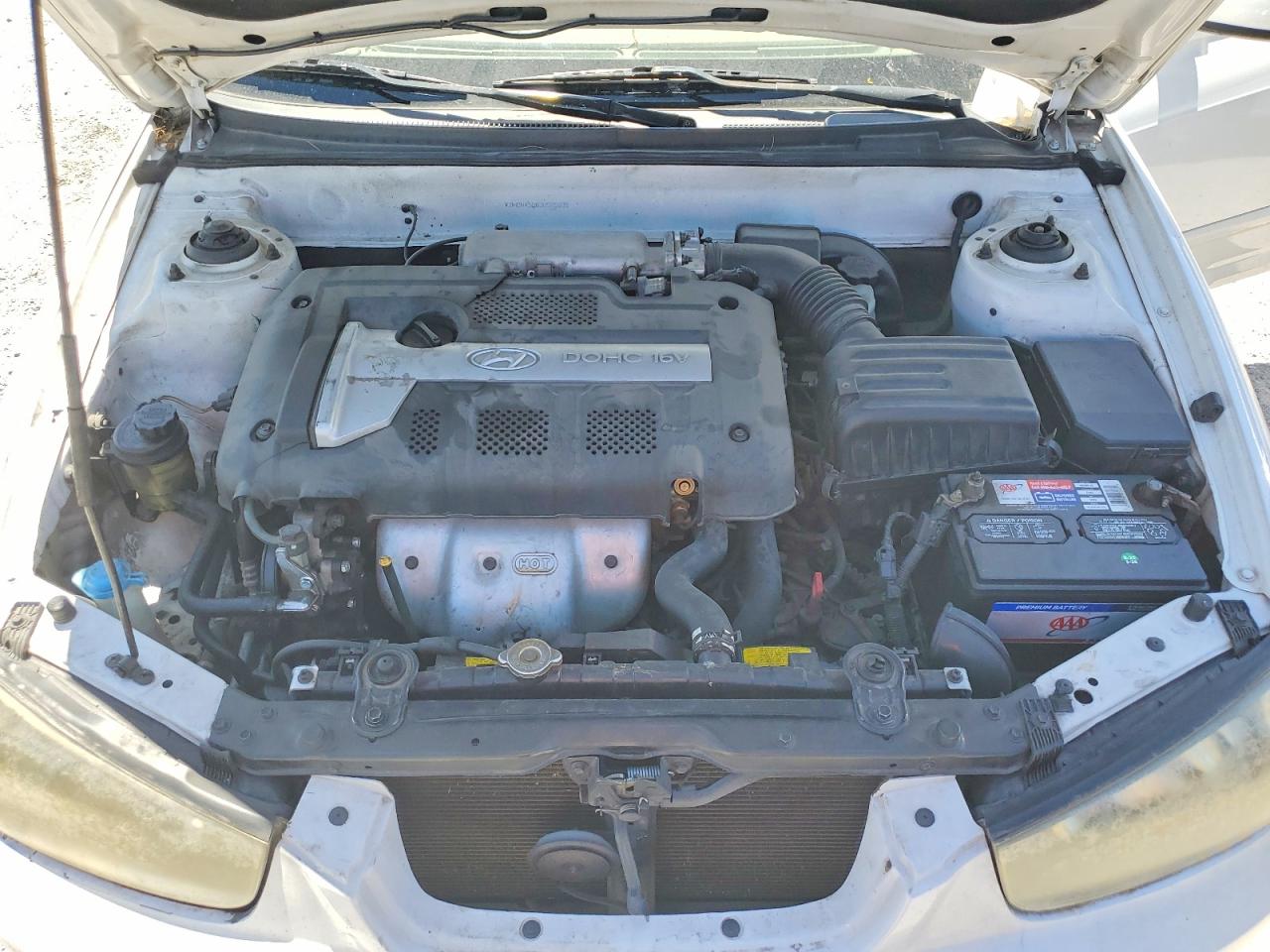 2003 Hyundai Elantra Gls White vin: KMHDN45D83U585036