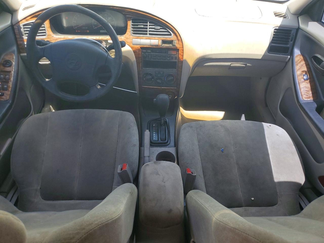 2003 Hyundai Elantra Gls White vin: KMHDN45D83U585036