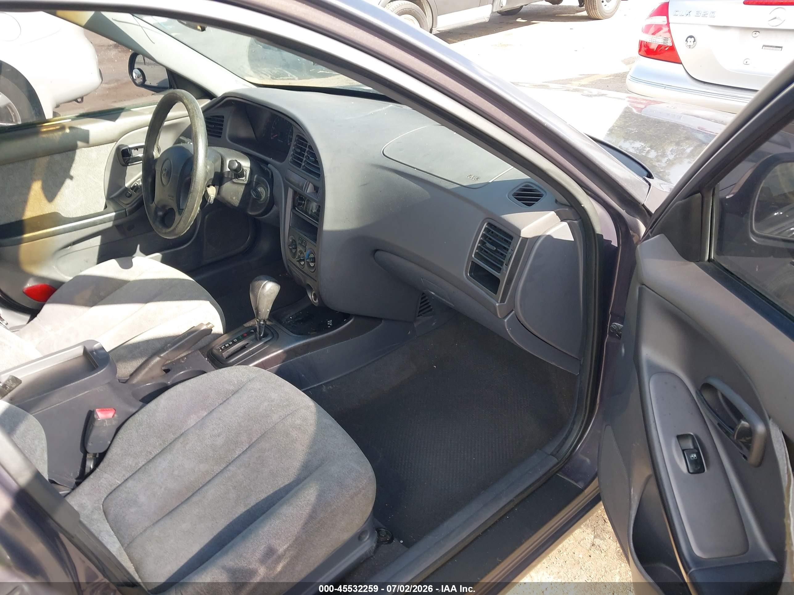 2003 Hyundai Elantra Gls/gt Navy vin: KMHDN45D83U608444