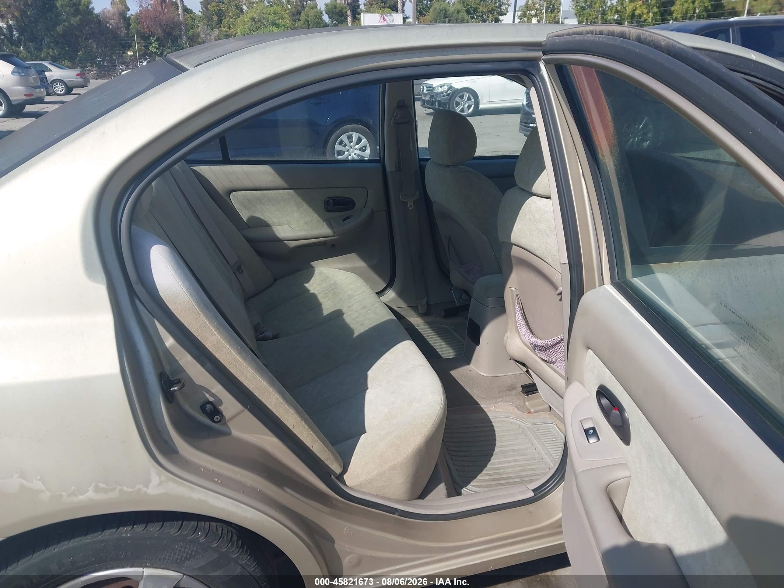 2003 Hyundai Elantra Gls/gt Gold vin: KMHDN45D83U612557
