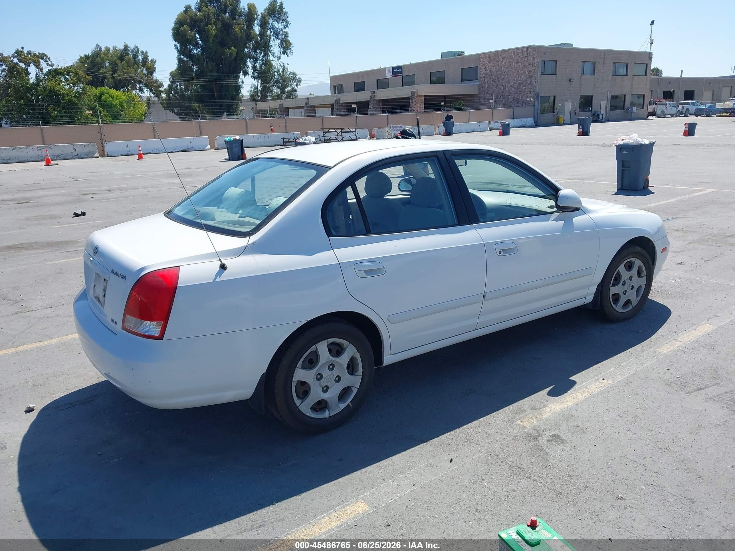 2001 Hyundai Elantra Gls White vin: KMHDN45D91U067336
