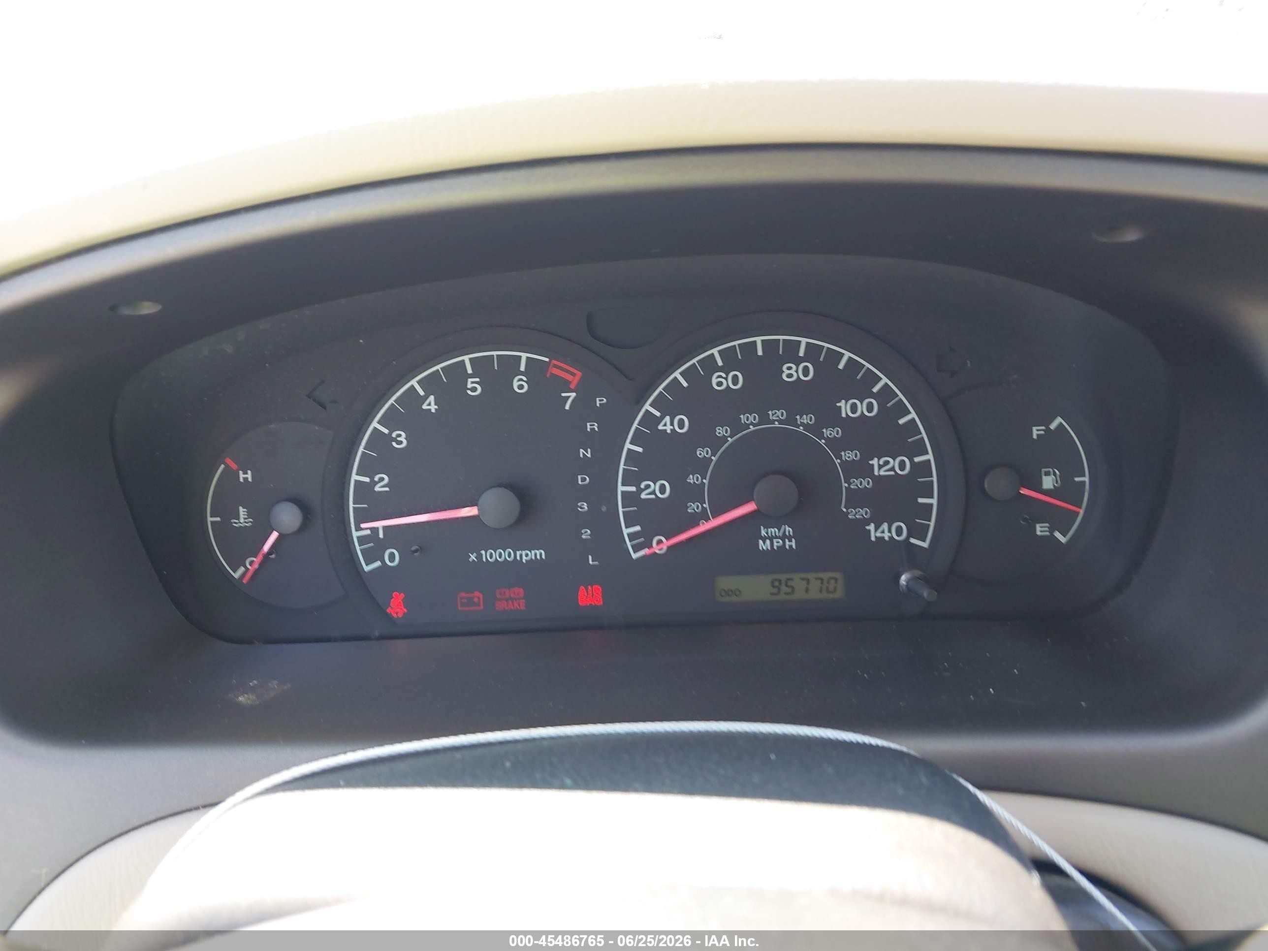 2001 Hyundai Elantra Gls White vin: KMHDN45D91U067336
