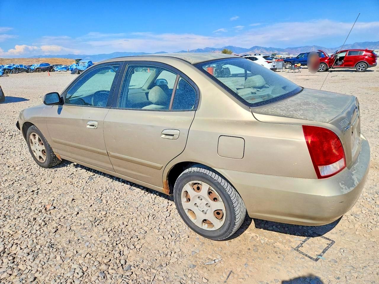 2001 Hyundai Elantra Gls Gold vin: KMHDN45D91U153228