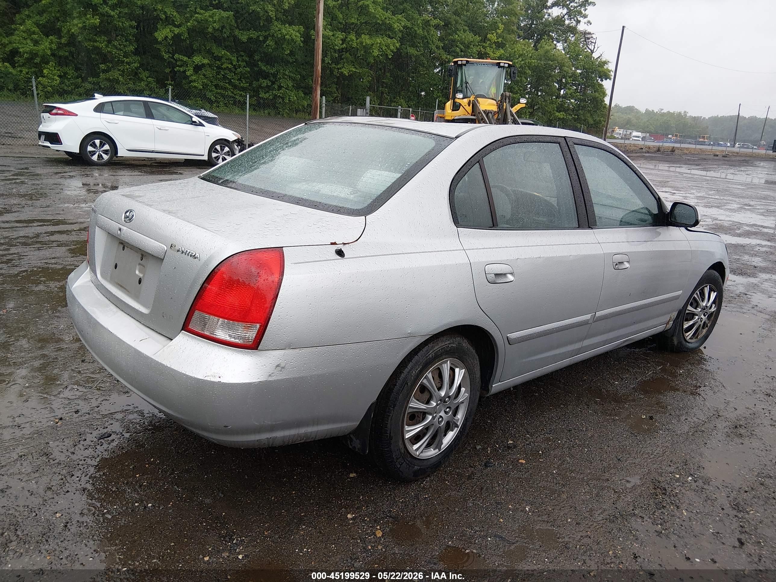 2002 Hyundai Elantra Gls Silver vin: KMHDN45D92U380081