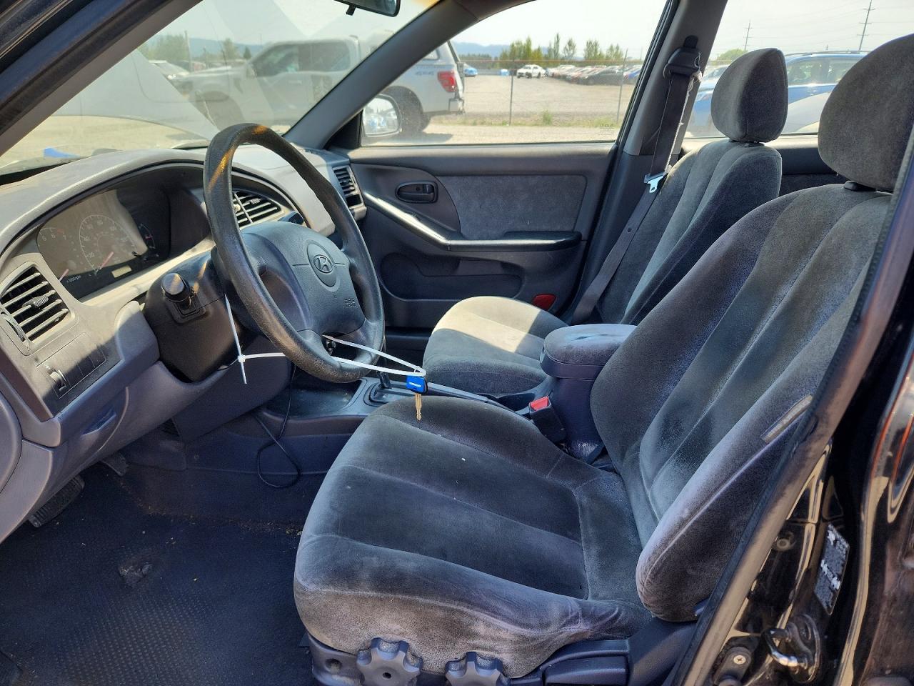 2003 Hyundai Elantra Gls Two Tone vin: KMHDN45D93U584297