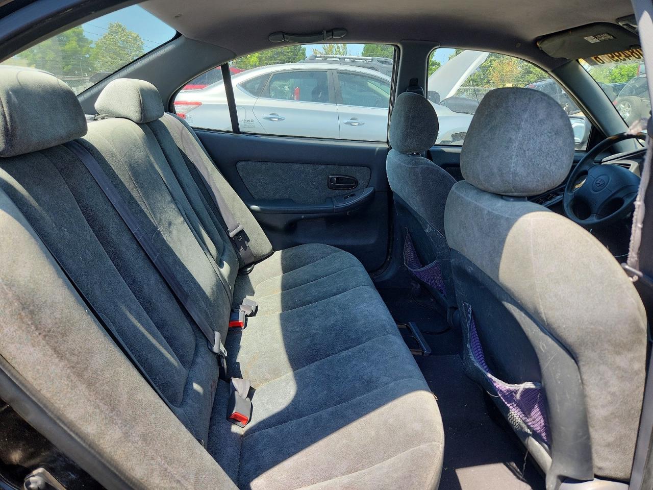 2003 Hyundai Elantra Gls Two Tone vin: KMHDN45D93U584297