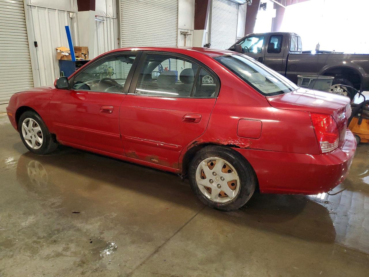 2004 Hyundai Elantra Gls Red vin: KMHDN46D04U708926