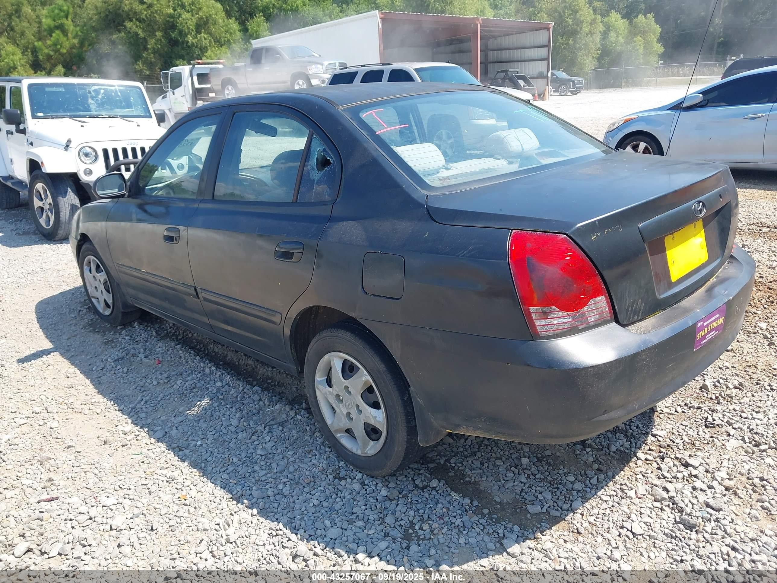 2004 Hyundai Elantra Gls/gt Black vin: KMHDN46D04U771606