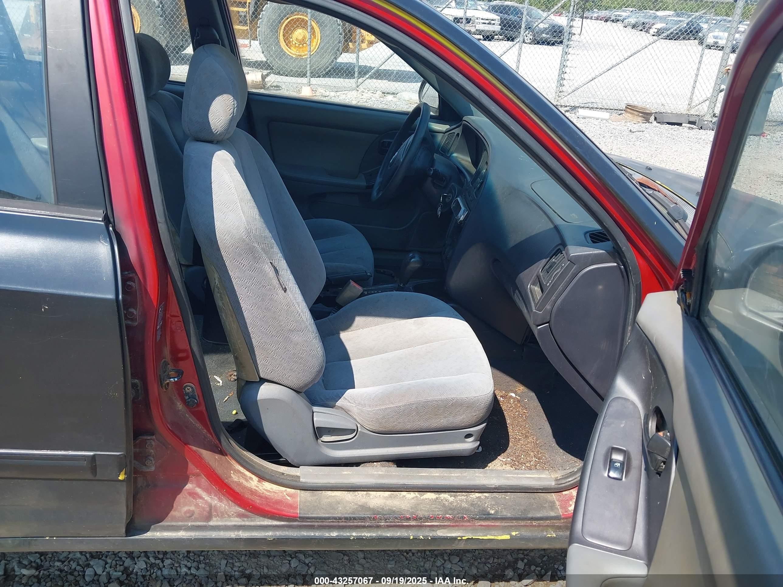 2004 Hyundai Elantra Gls/gt Black vin: KMHDN46D04U771606
