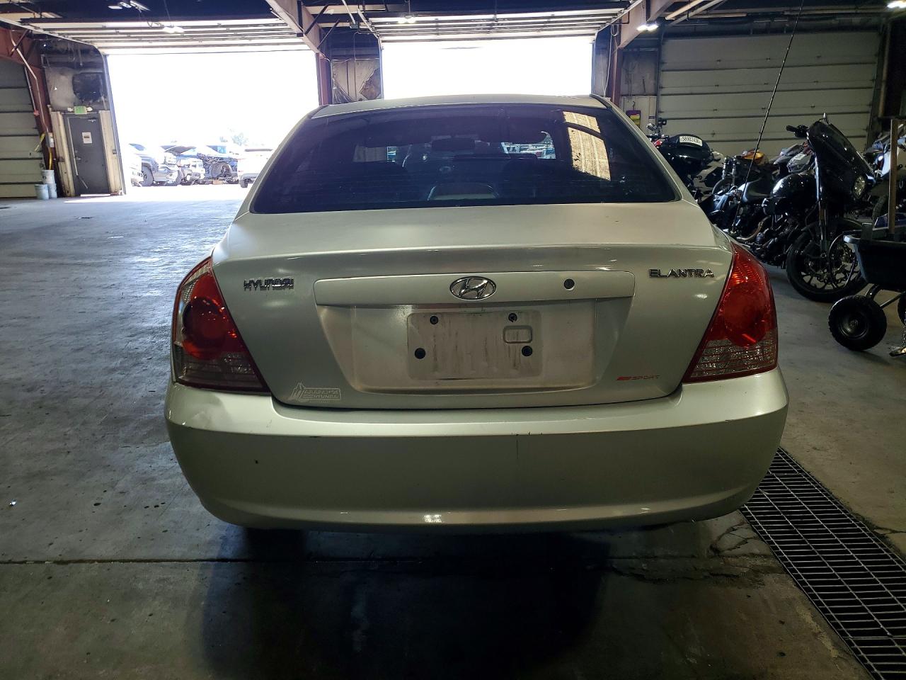 2005 Hyundai Elantra Gls Серый vin: KMHDN46D05U006123