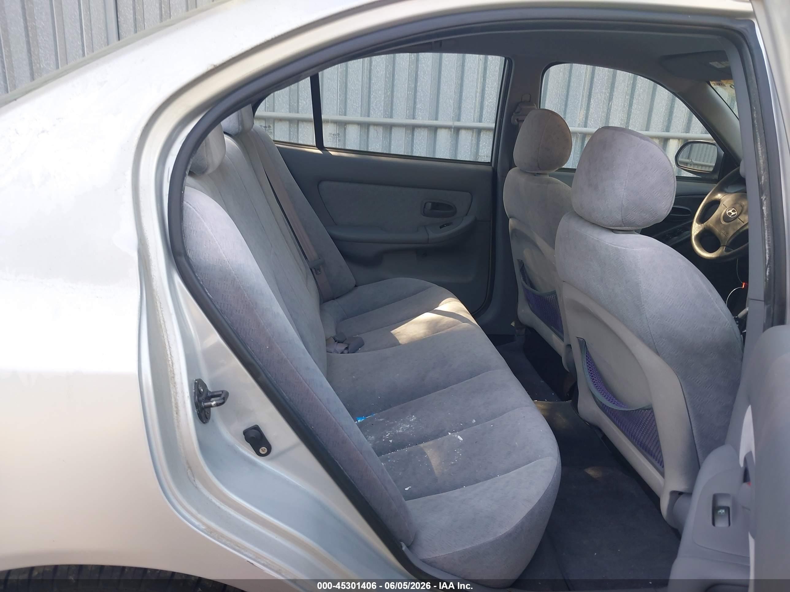 2005 Hyundai Elantra Gls/gt Silver vin: KMHDN46D05U011659