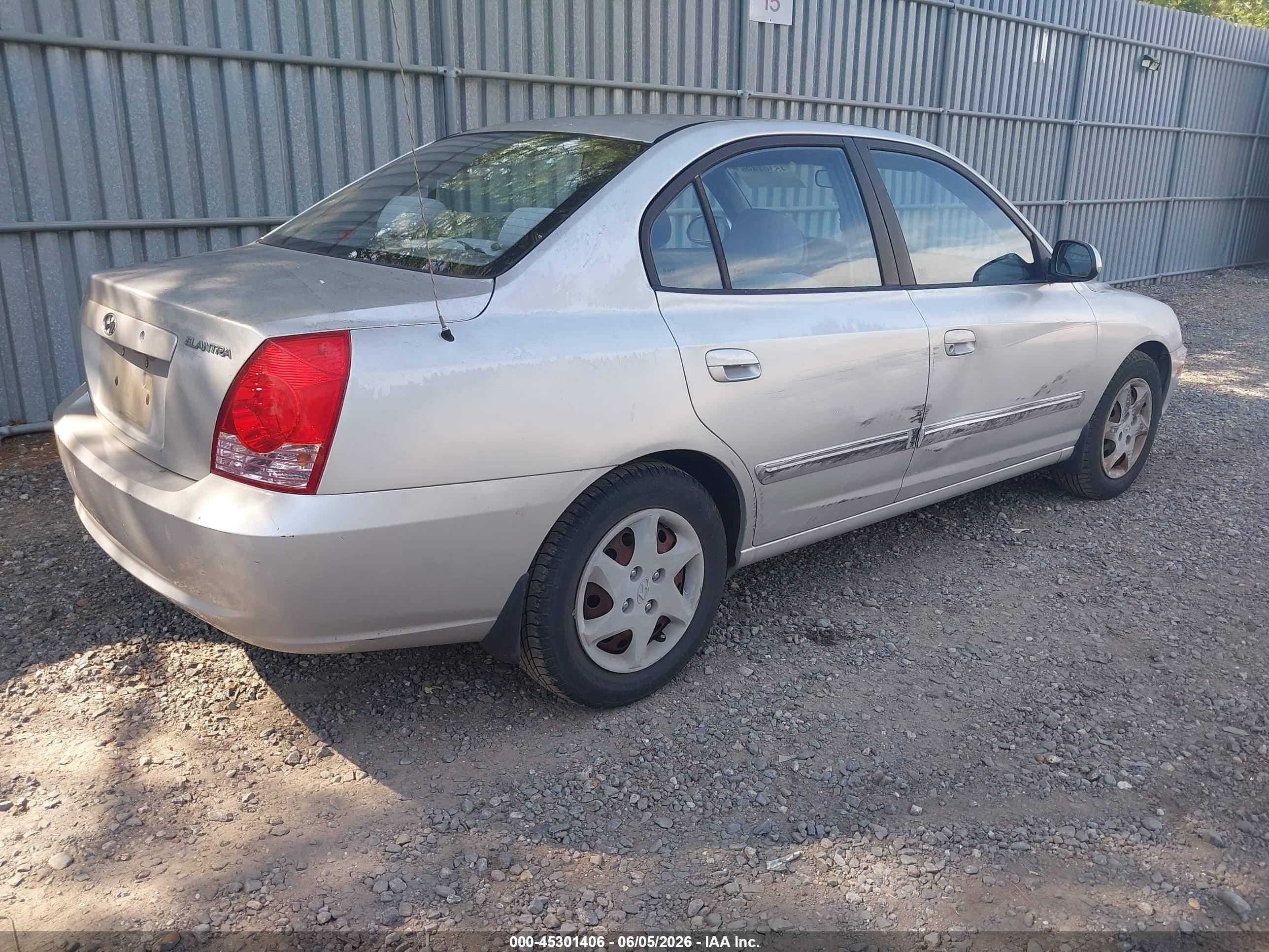 2005 Hyundai Elantra Gls/gt Silver vin: KMHDN46D05U011659