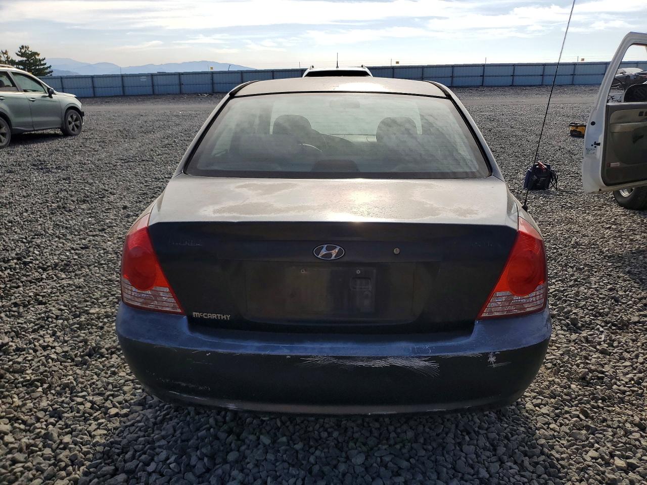 2005 Hyundai Elantra Gls Черный vin: KMHDN46D05U192326