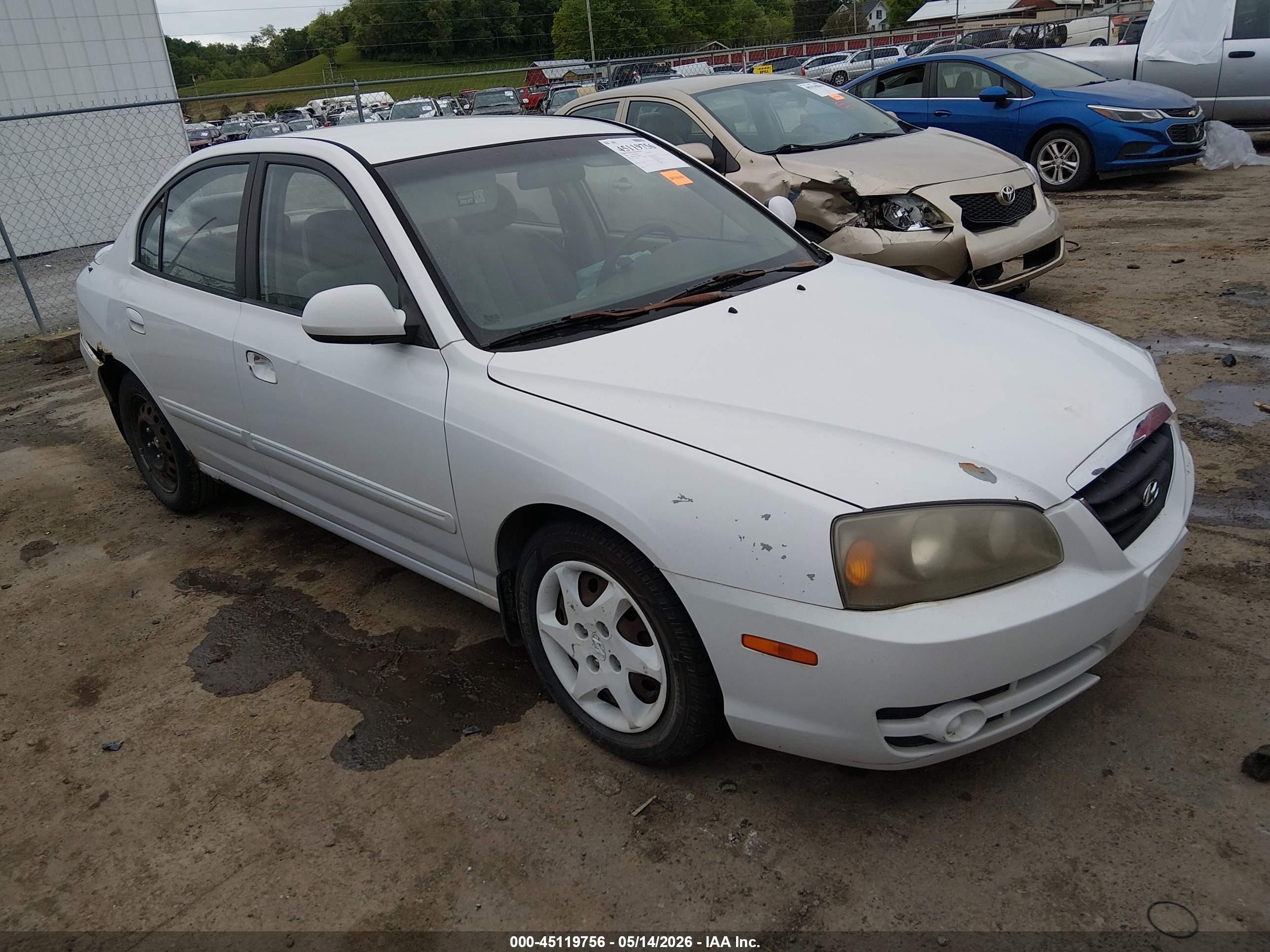 2006 Hyundai Elantra Gls/limited White vin: KMHDN46D06U239856