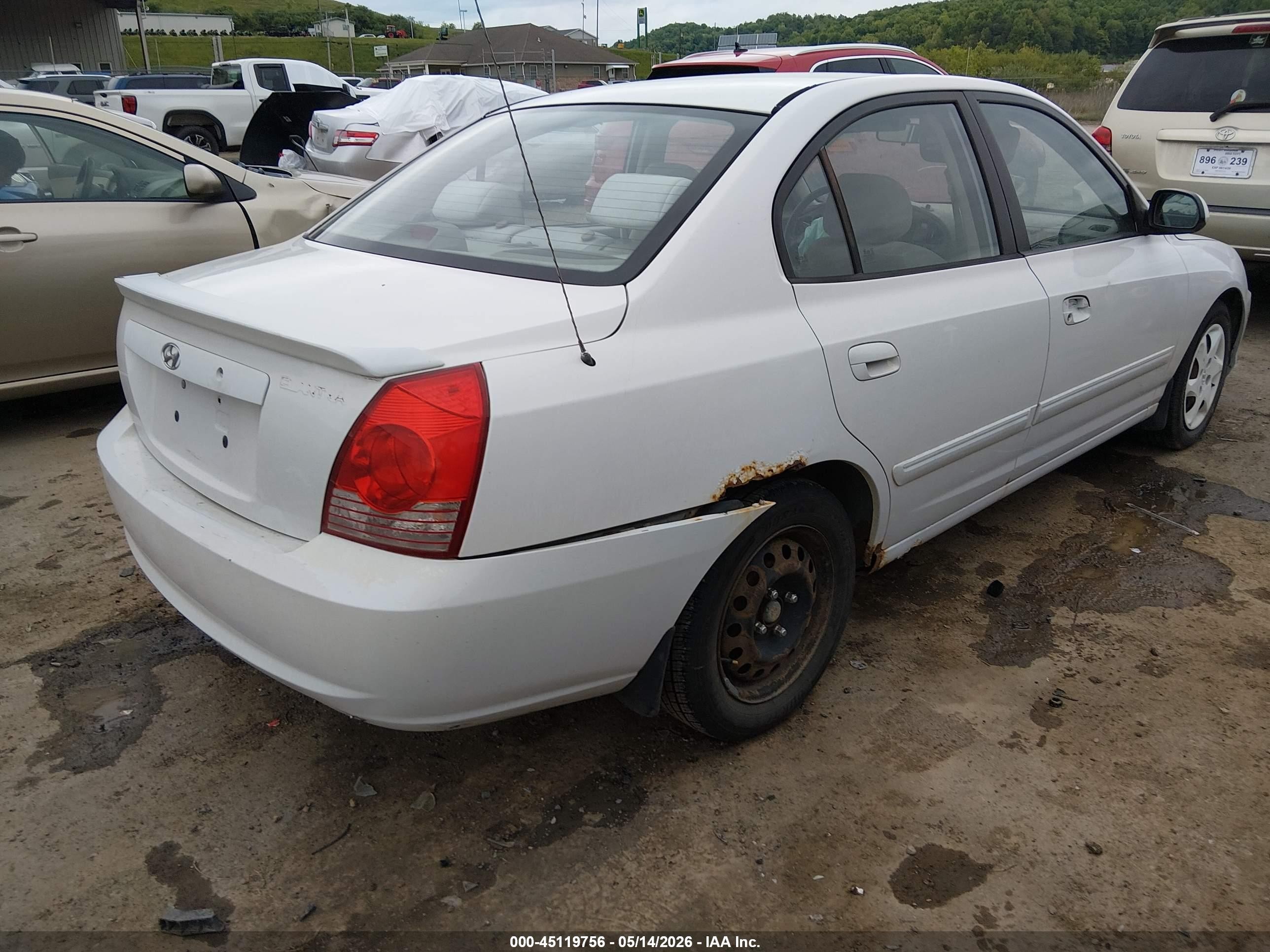 2006 Hyundai Elantra Gls/limited Белый vin: KMHDN46D06U239856