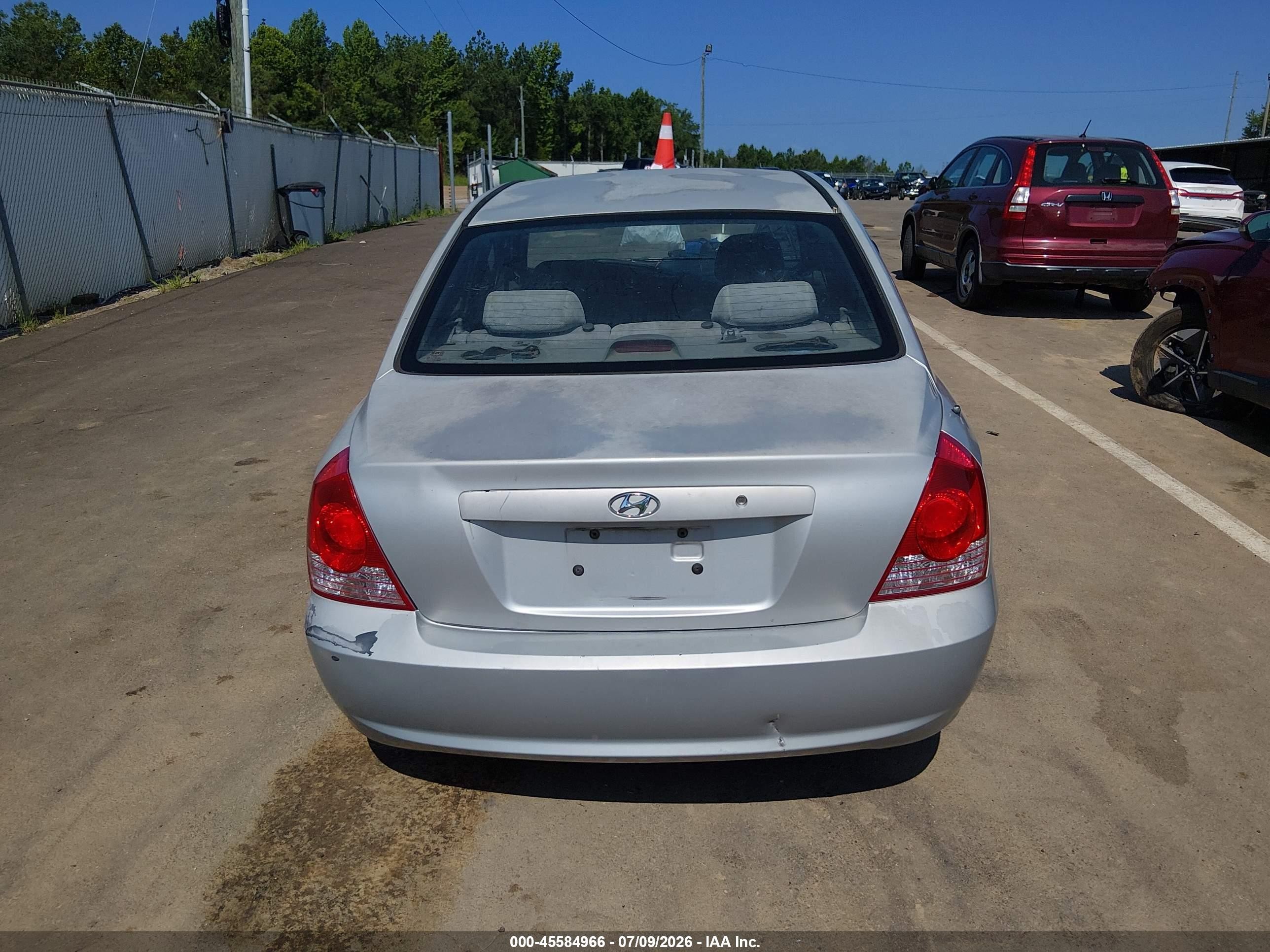 2006 Hyundai Elantra Gls/limited Silver vin: KMHDN46D06U295411