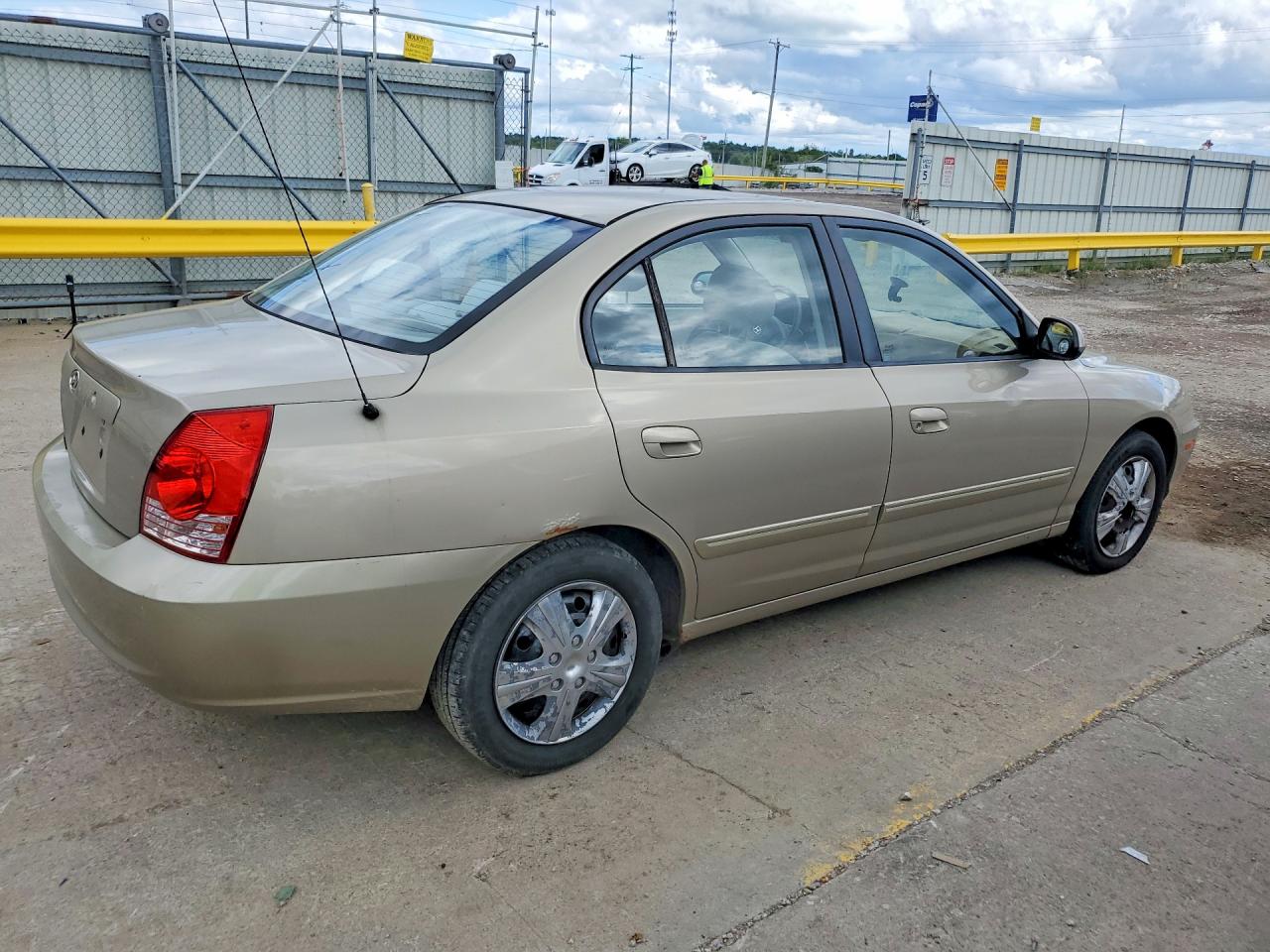 2006 Hyundai Elantra Gls Gold vin: KMHDN46D06U374786