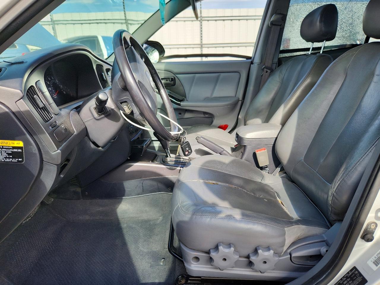 2004 Hyundai Elantra Gls/gt Silver vin: KMHDN46D14U760078
