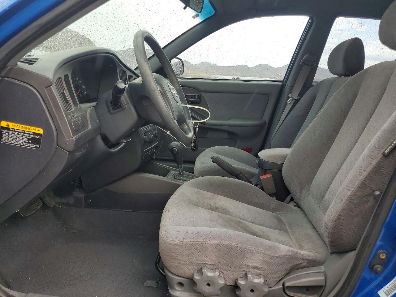 2004 Hyundai Elantra Blue vin: KMHDN46D14U873335