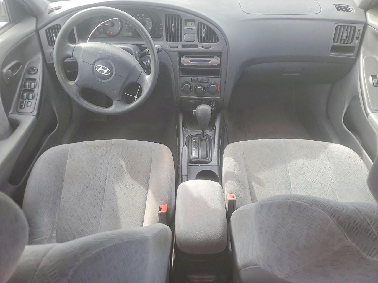 2004 Hyundai Elantra Gls Silver vin: KMHDN46D14U887767