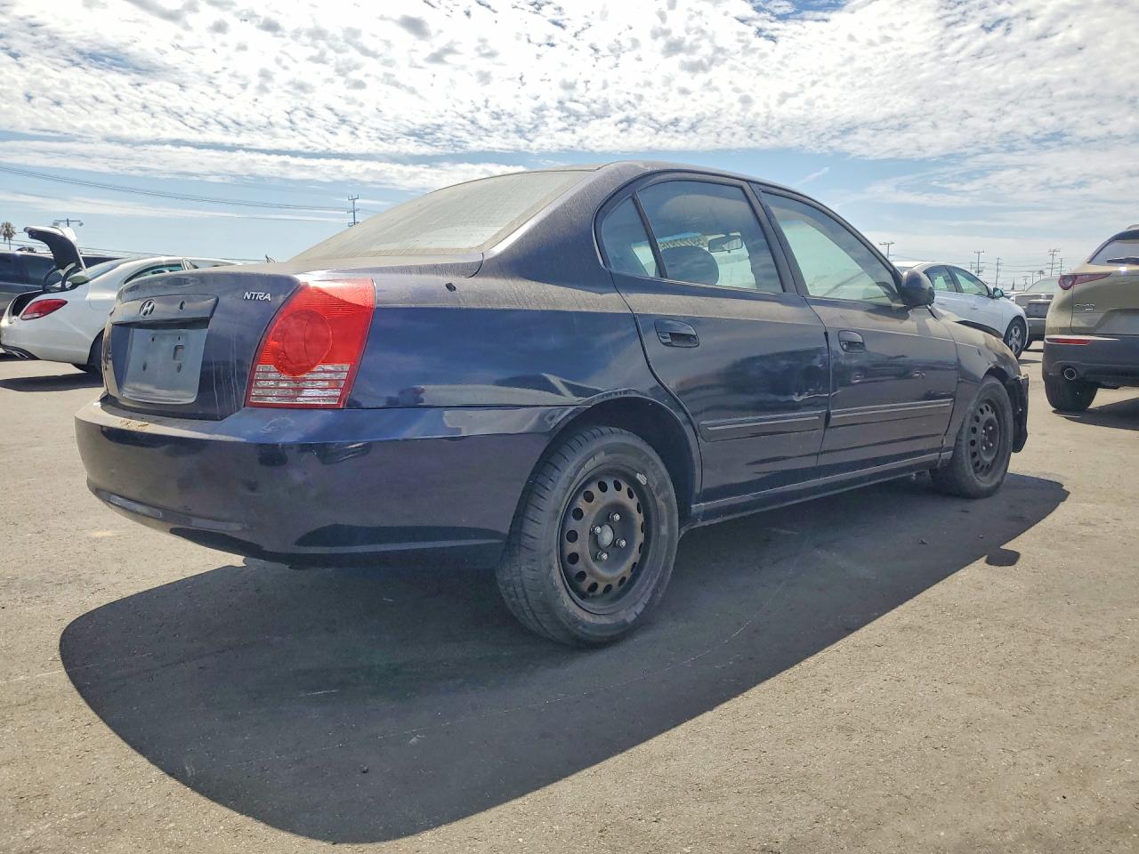 2004 Hyundai Elantra Gls Blue vin: KMHDN46D14U909363
