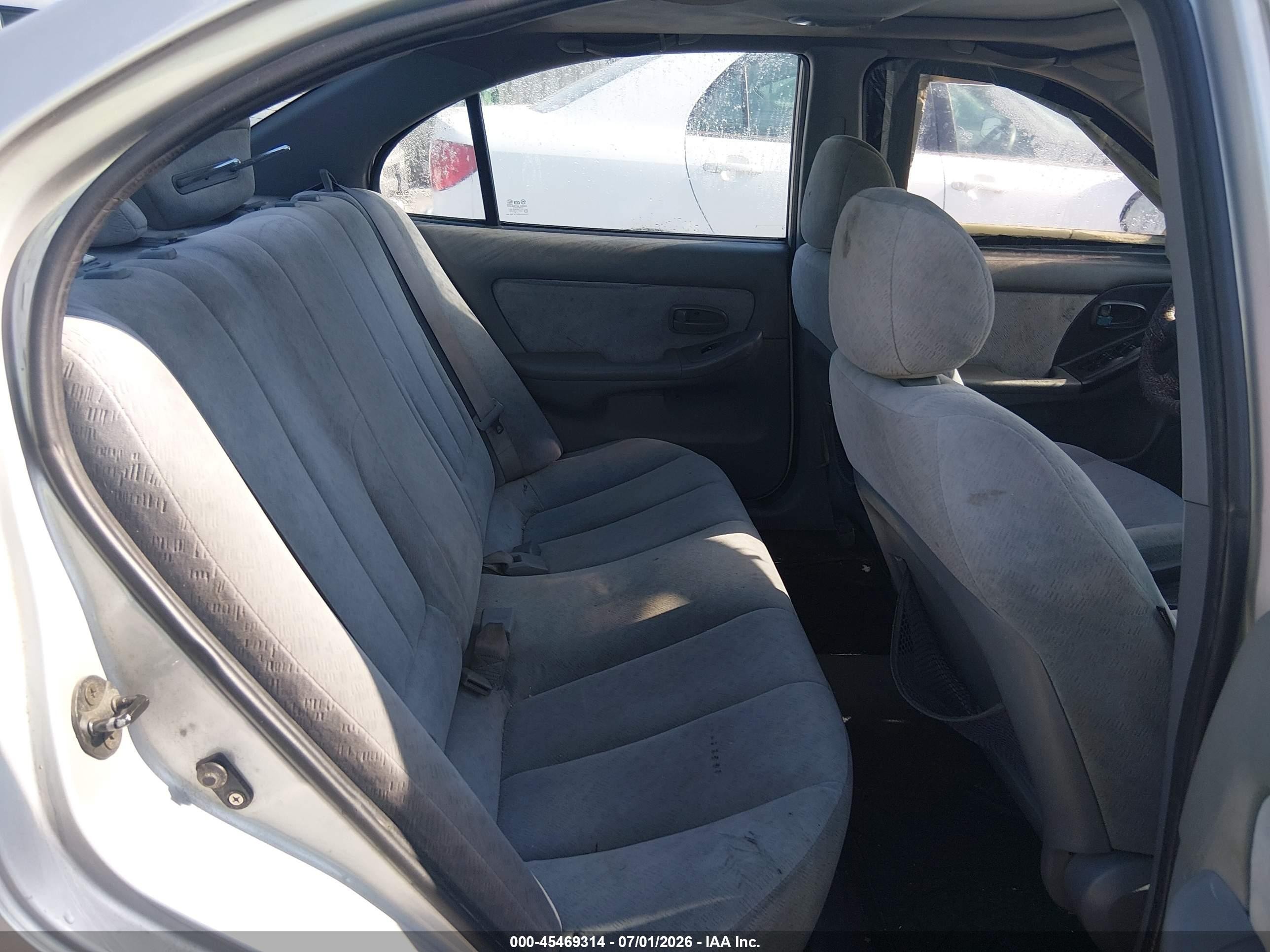 2005 Hyundai Elantra Gls/gt Silver vin: KMHDN46D15U011282