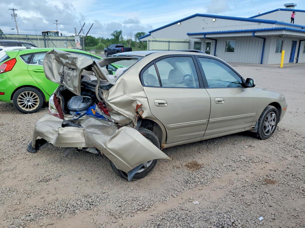 2005 Hyundai Elantra Gls Золотой vin: KMHDN46D15U084149