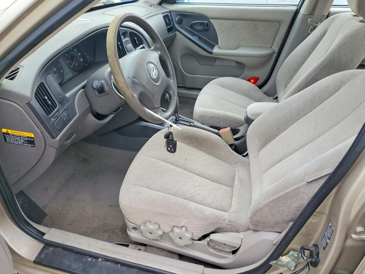 2005 Hyundai Elantra Gls Золотой vin: KMHDN46D15U084149