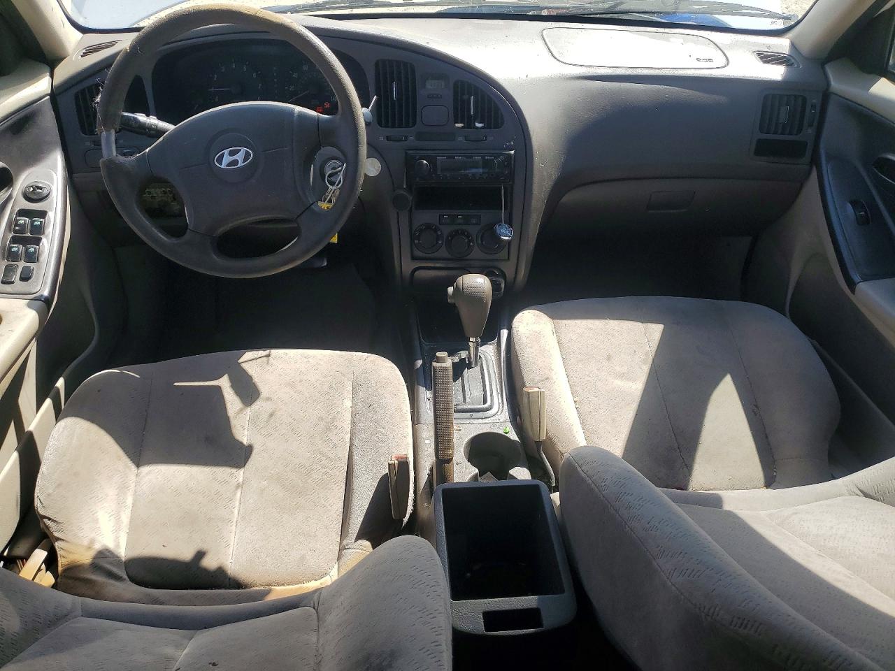 2005 Hyundai Elantra Gls White vin: KMHDN46D15U150604