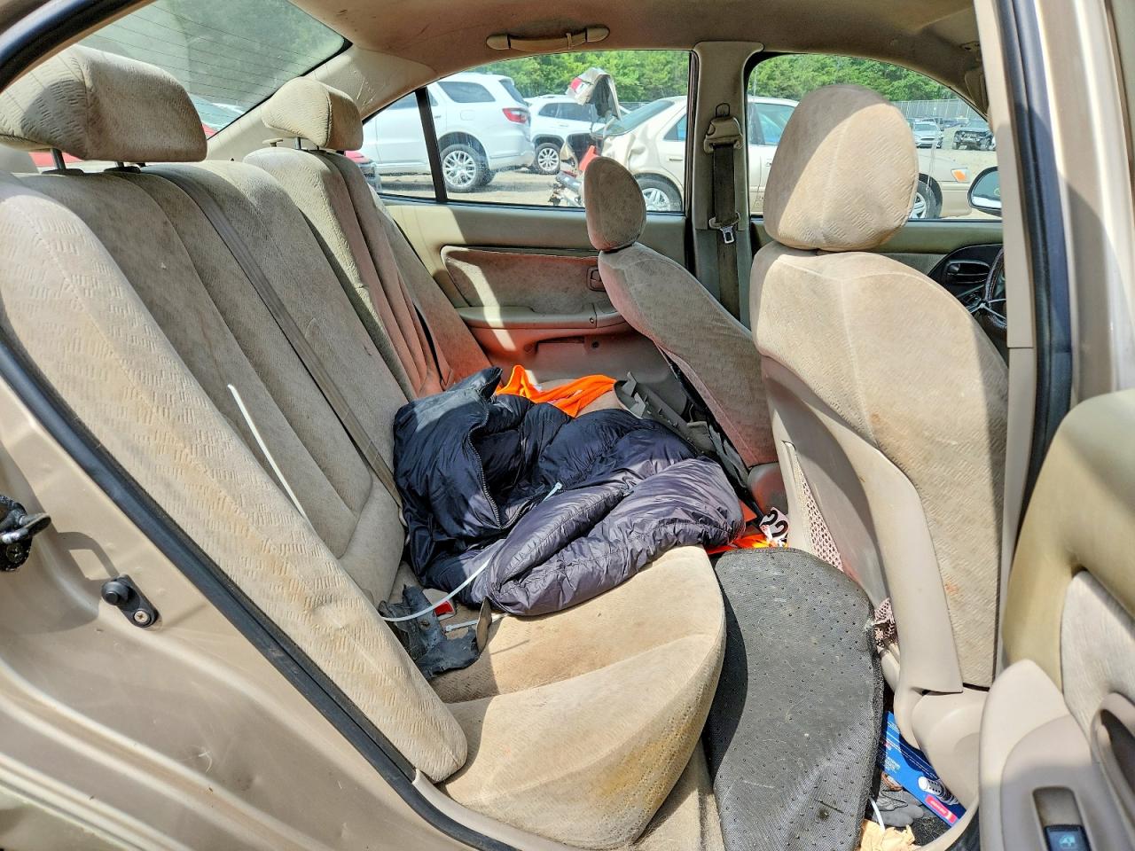 2006 Hyundai Elantra Gls Gold vin: KMHDN46D16U363005