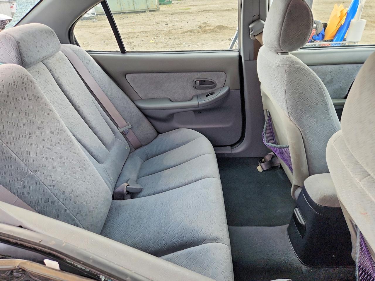 2004 Hyundai Elantra Gls Black vin: KMHDN46D24U808865