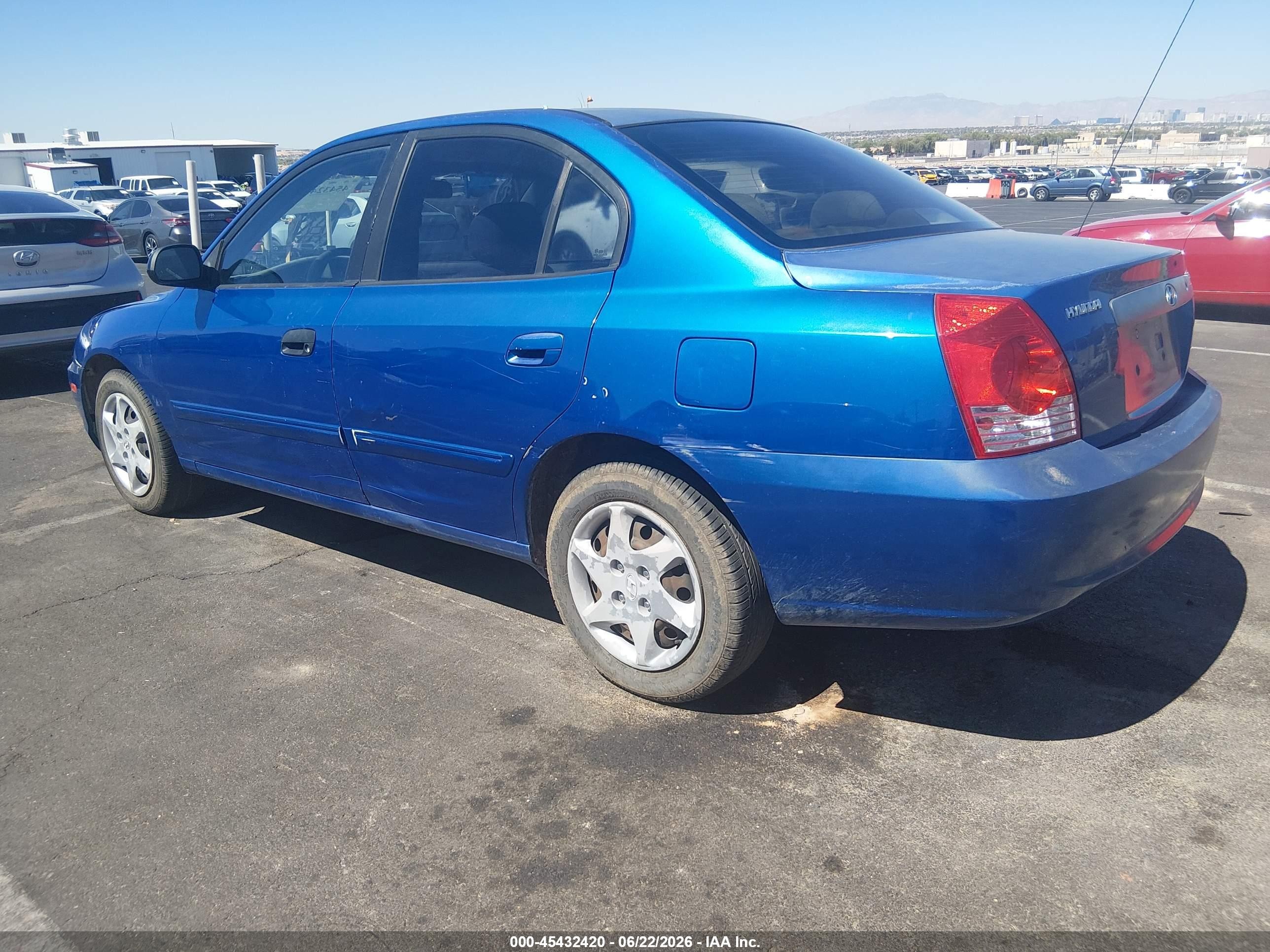 2004 Hyundai Elantra Gls/gt Blue vin: KMHDN46D24U874218